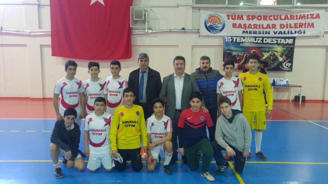 Mut Cumhuriyet Ortaokulu Futsalda Şampiyon Oldu