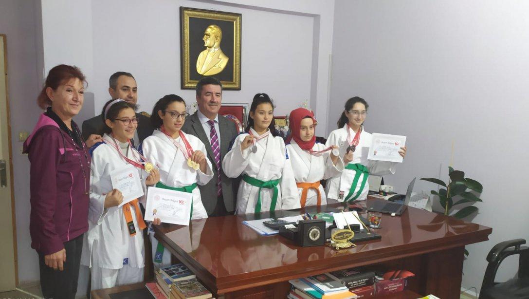 Lig Judo Müsabakalarında Ödül Alan Öğrencilerimiz Müdürlüğümüzü Ziyaret Etti